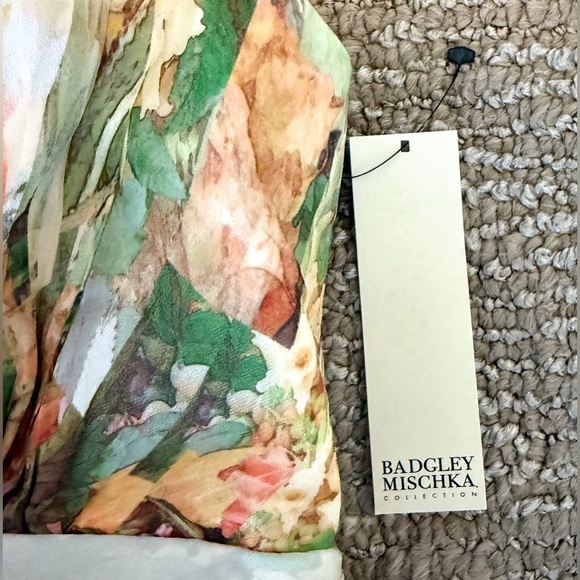 Badgley Mischka Floral Gown - Picture 9 of 10